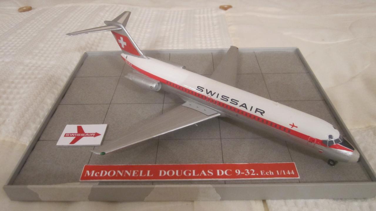 McDONNELL DOUGLAS  DC 9-32 SWISSAIR