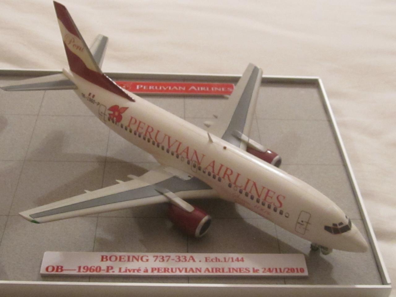 BOEING 737-33A PERUVIAN AIRLINES.